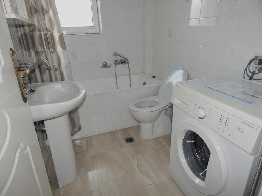 Cozy Apartment For 2-5 People-Center Tripoli 1 Екстер'єр фото